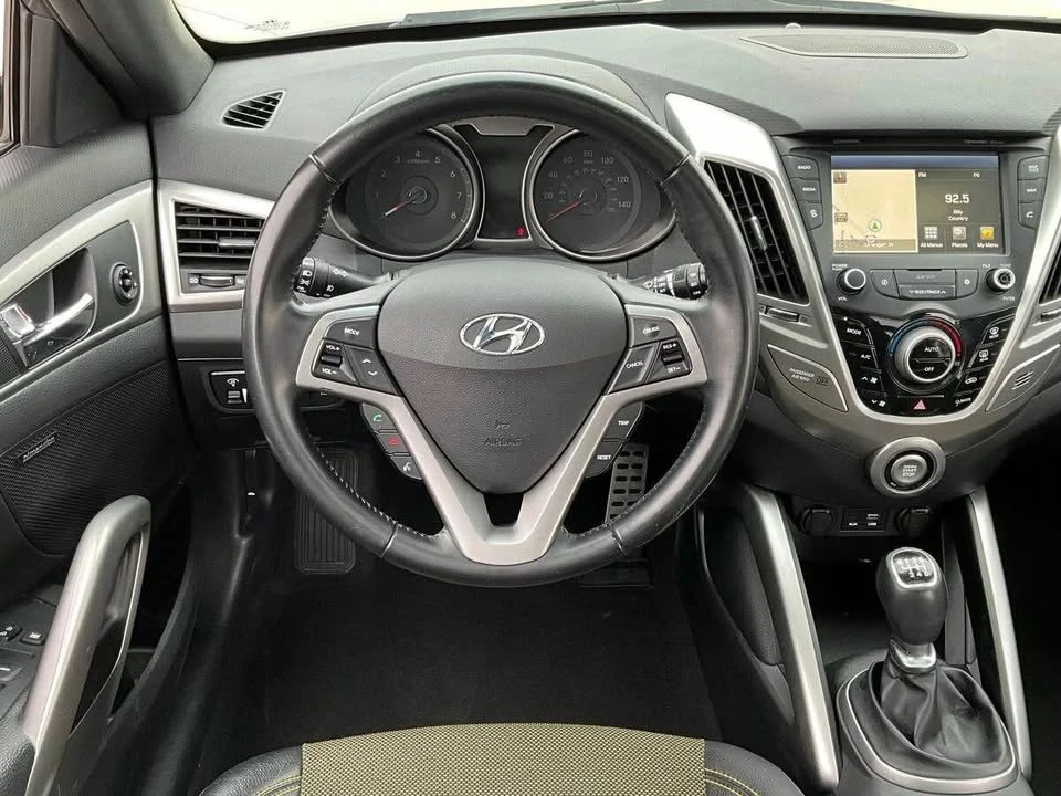 2016 Hyundai Veloster - Image 6 of 14