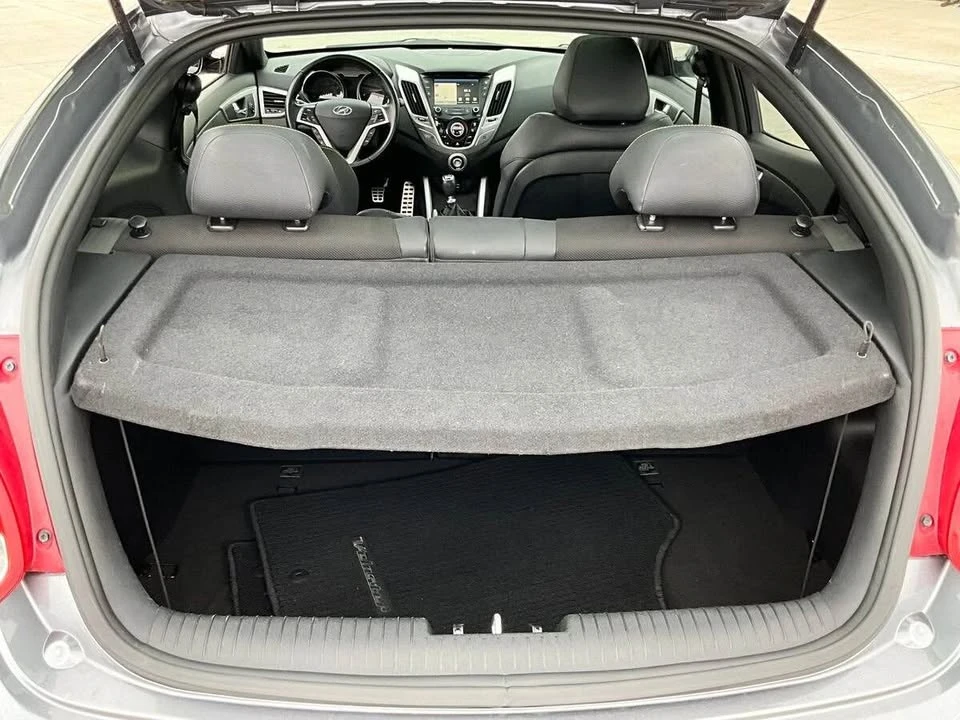2016 Hyundai Veloster - Image 13 of 14