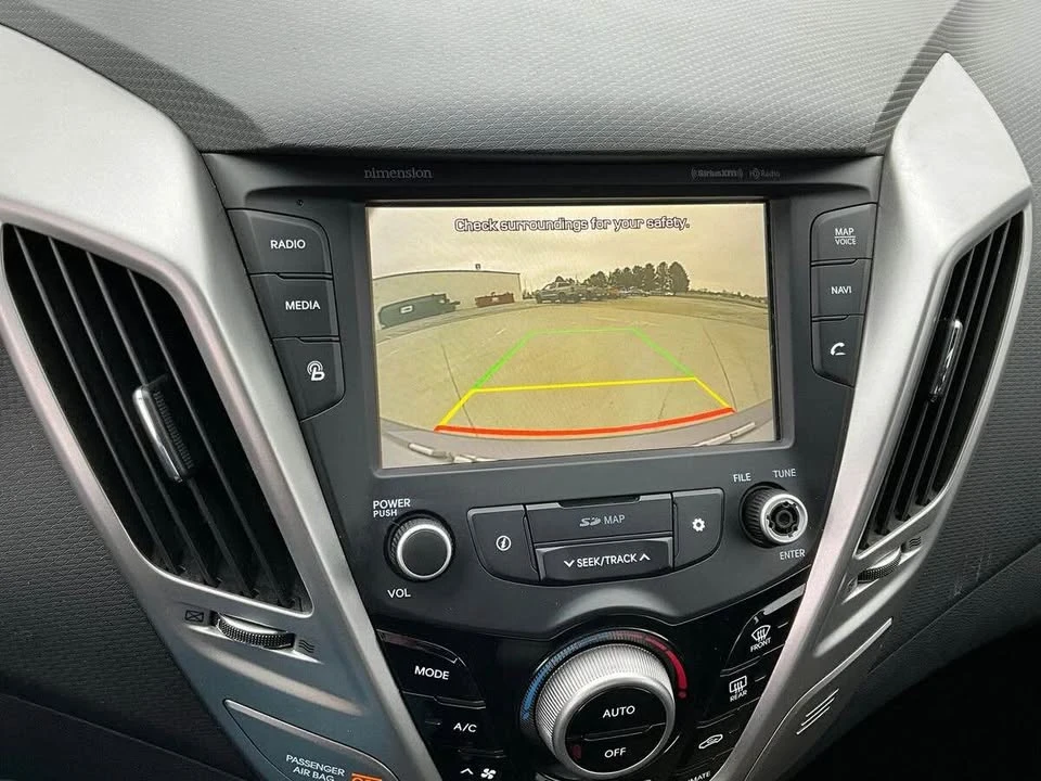 2016 Hyundai Veloster - Image 11 of 14