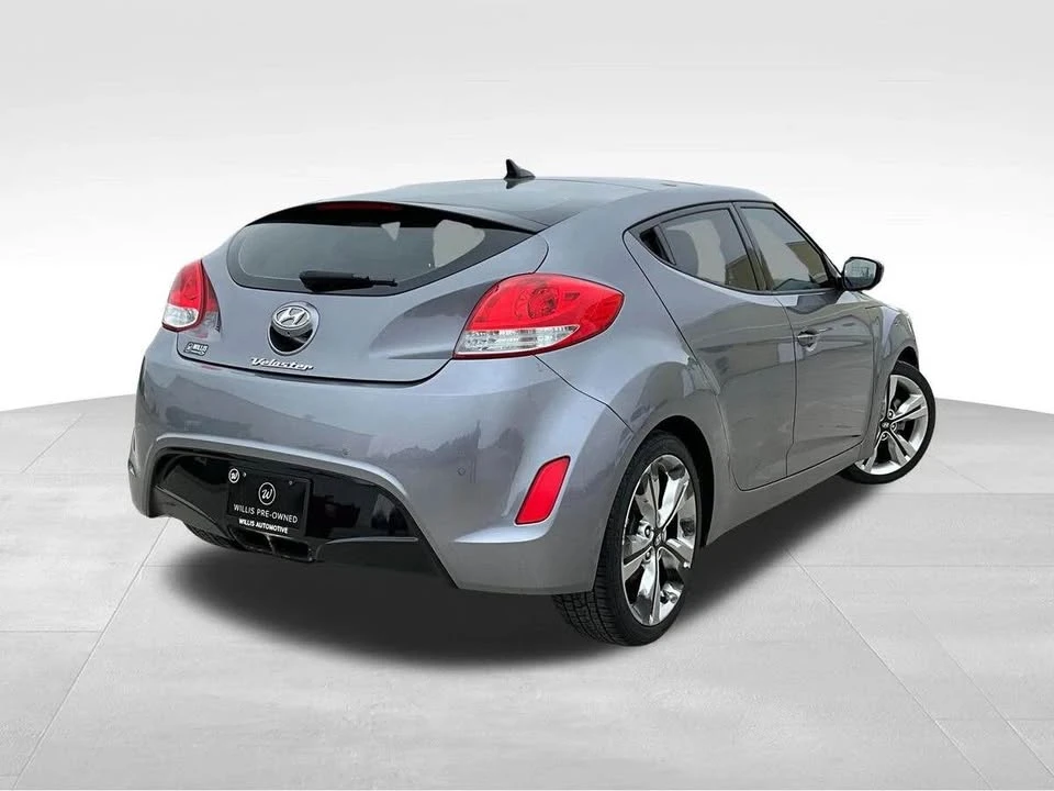 2016 Hyundai Veloster - Image 4 of 14
