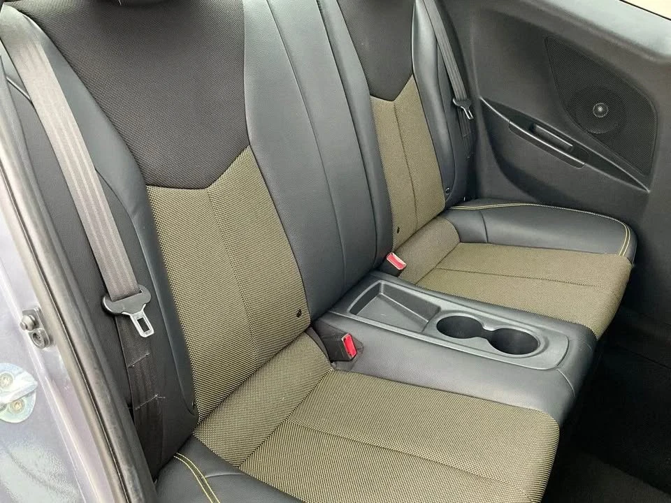 2016 Hyundai Veloster - Image 14 of 14