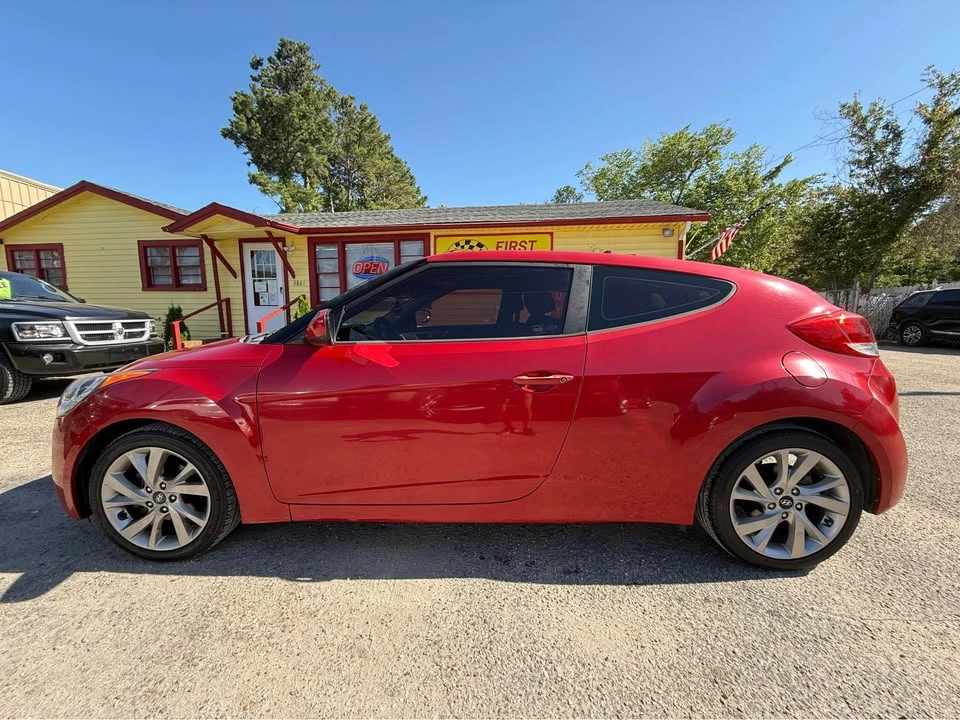 2016 Hyundai Veloster - Image 8 of 20