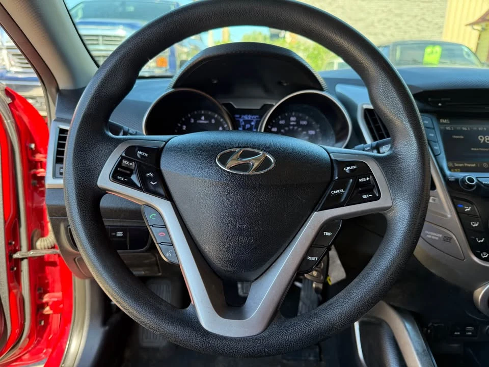 2016 Hyundai Veloster - Image 13 of 20