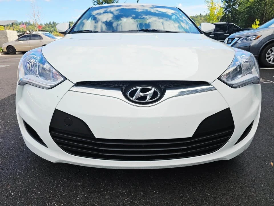 2016 Hyundai Veloster - Image 8 of 18