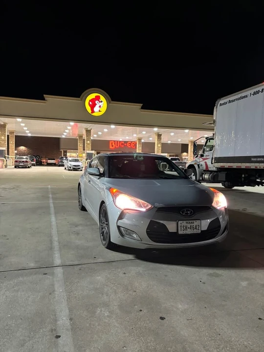 2016 Hyundai Veloster - Image 3 of 3