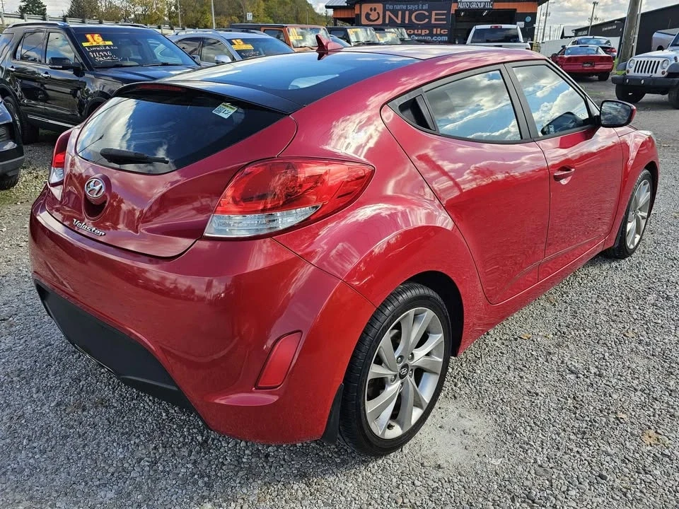 2016 Hyundai Veloster - Image 4 of 19