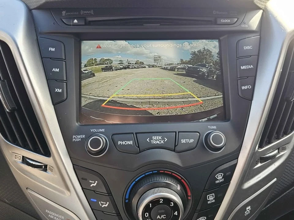 2016 Hyundai Veloster - Image 14 of 19