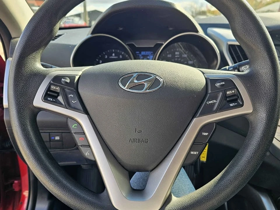 2016 Hyundai Veloster - Image 13 of 19