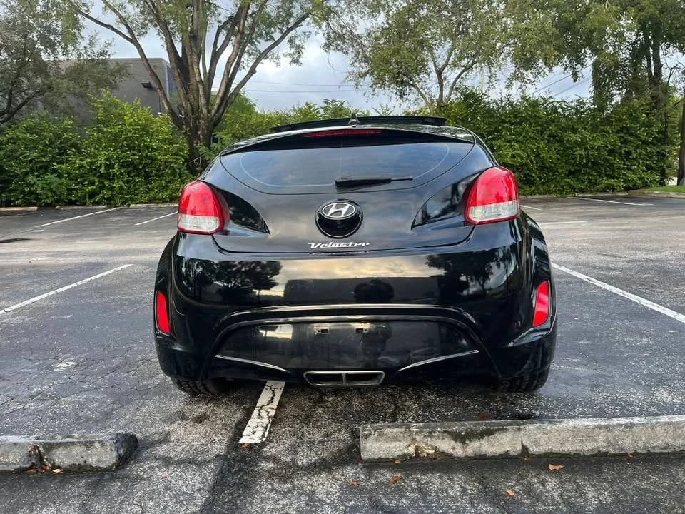 2016 Hyundai Veloster - Image 6 of 15