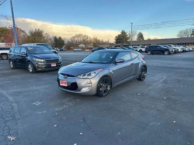 2016 Hyundai Veloster - Image 11 of 12