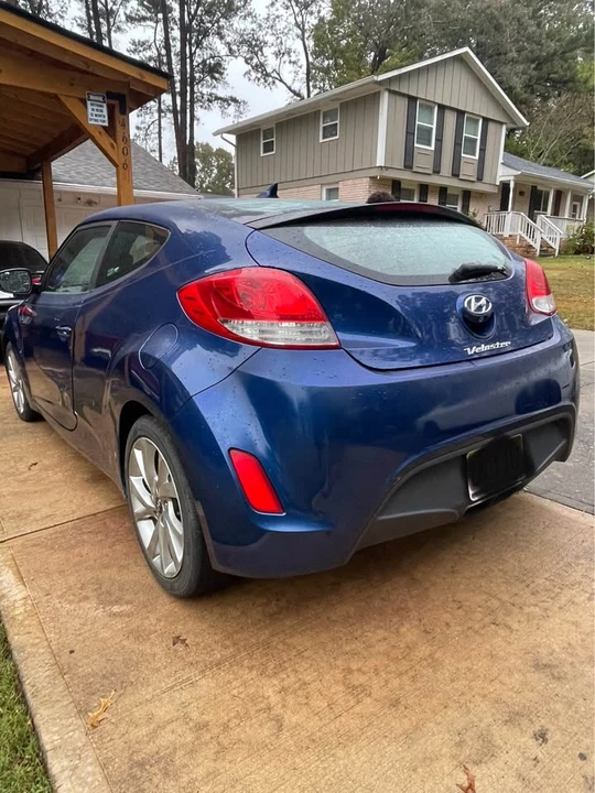 2016 Hyundai Veloster - Image 8 of 9