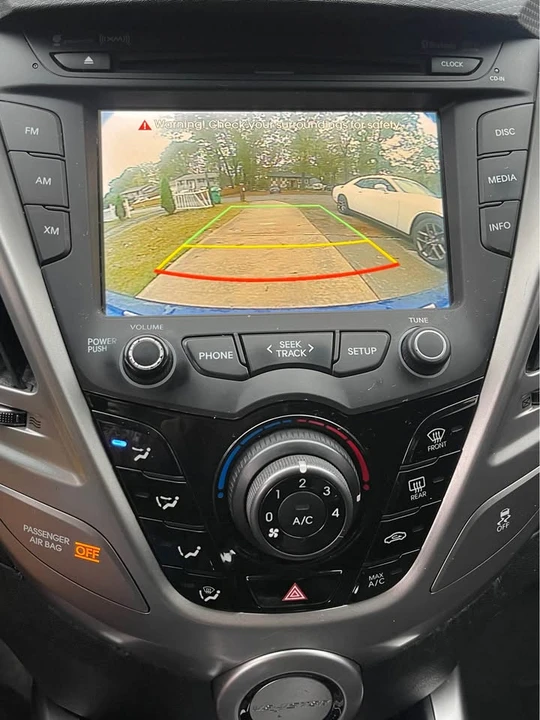 2016 Hyundai Veloster - Image 6 of 9