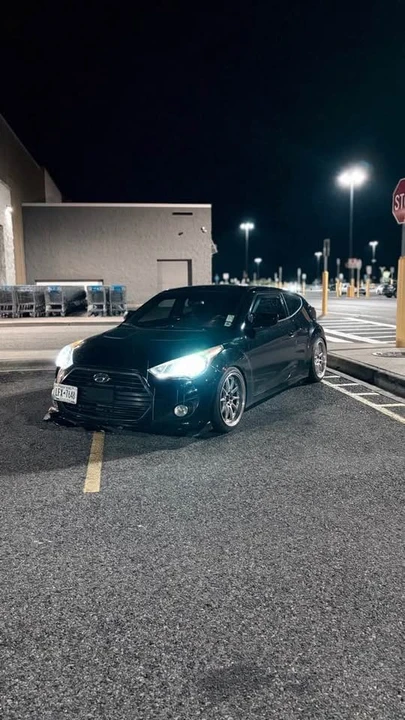 2016 Hyundai Veloster - Image 3 of 4