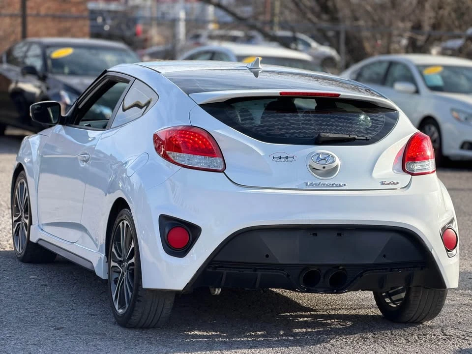 2016 Hyundai Veloster - Image 4 of 11