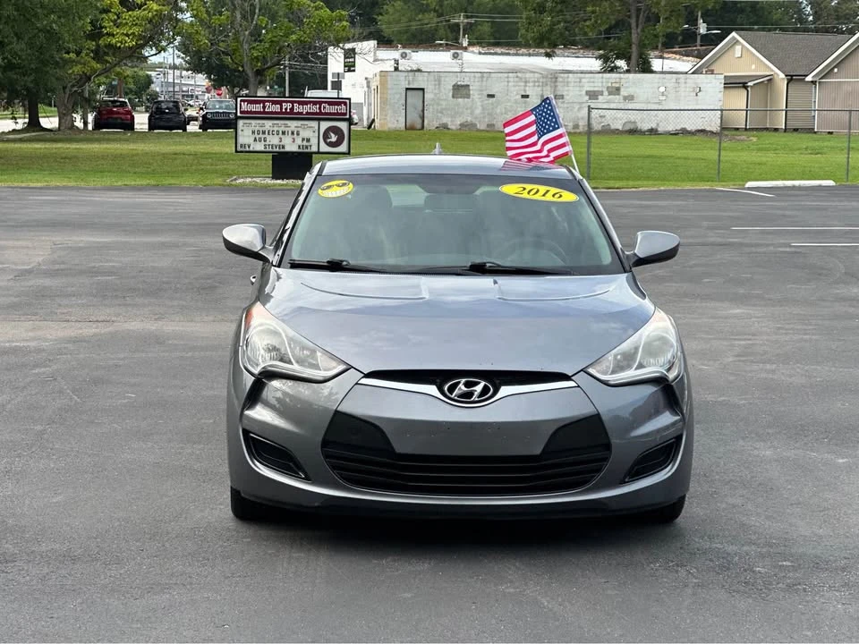 2016 Hyundai Veloster - Image 2 of 18