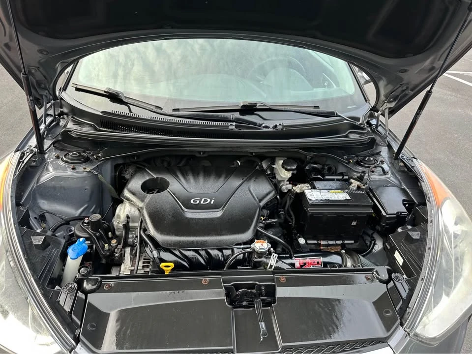 2016 Hyundai Veloster - Image 12 of 18