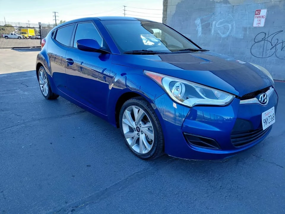 2016 Hyundai Veloster - Image 6 of 15