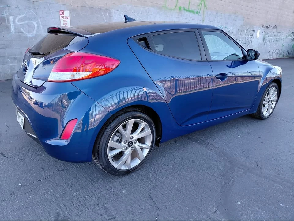 2016 Hyundai Veloster - Image 2 of 15