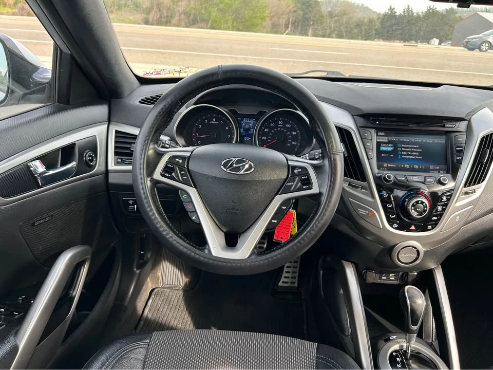 2016 Hyundai Veloster - Image 17 of 20