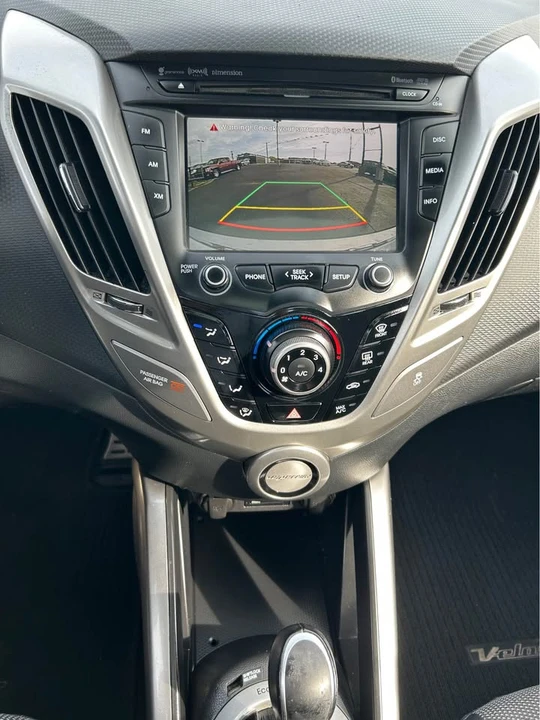 2016 Hyundai Veloster - Image 20 of 20