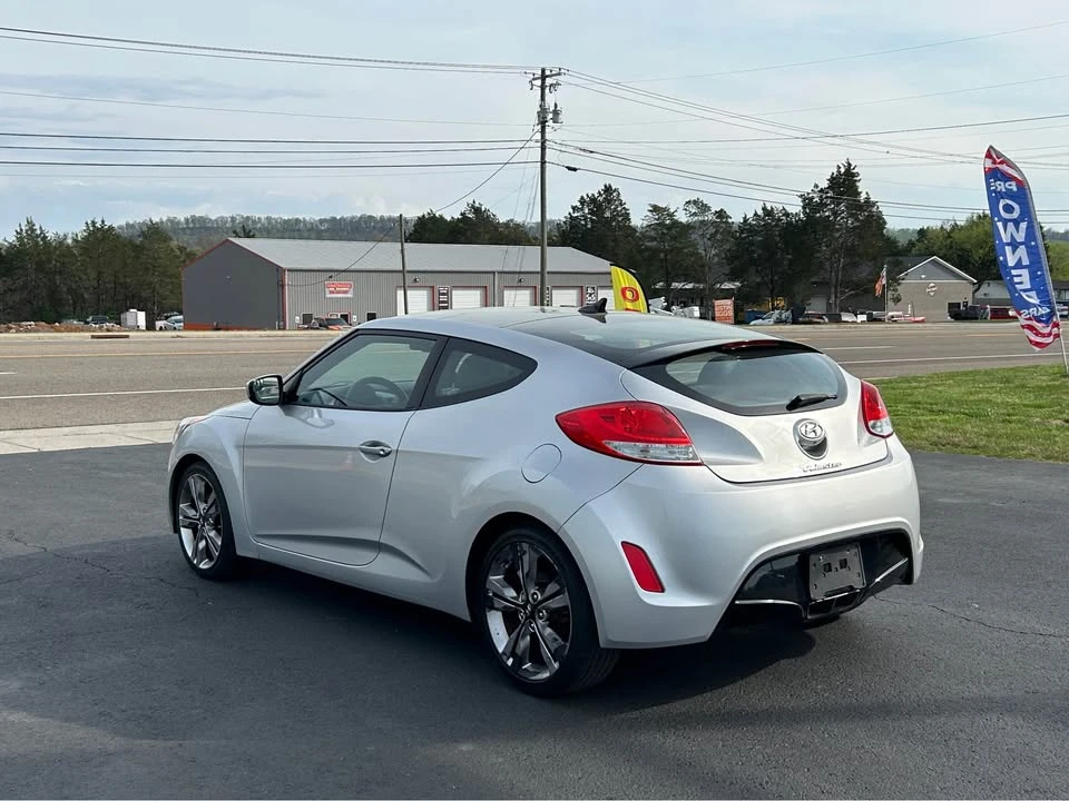 2016 Hyundai Veloster - Image 5 of 20