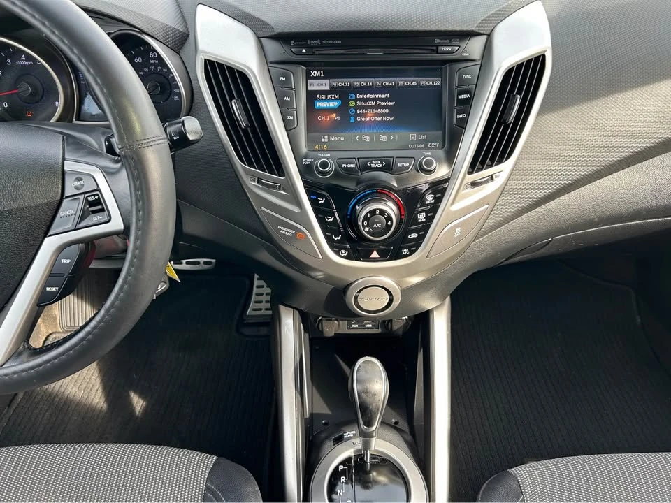 2016 Hyundai Veloster - Image 19 of 20