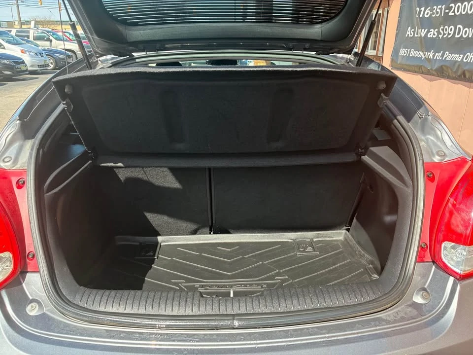 2016 Hyundai Veloster - Image 6 of 17