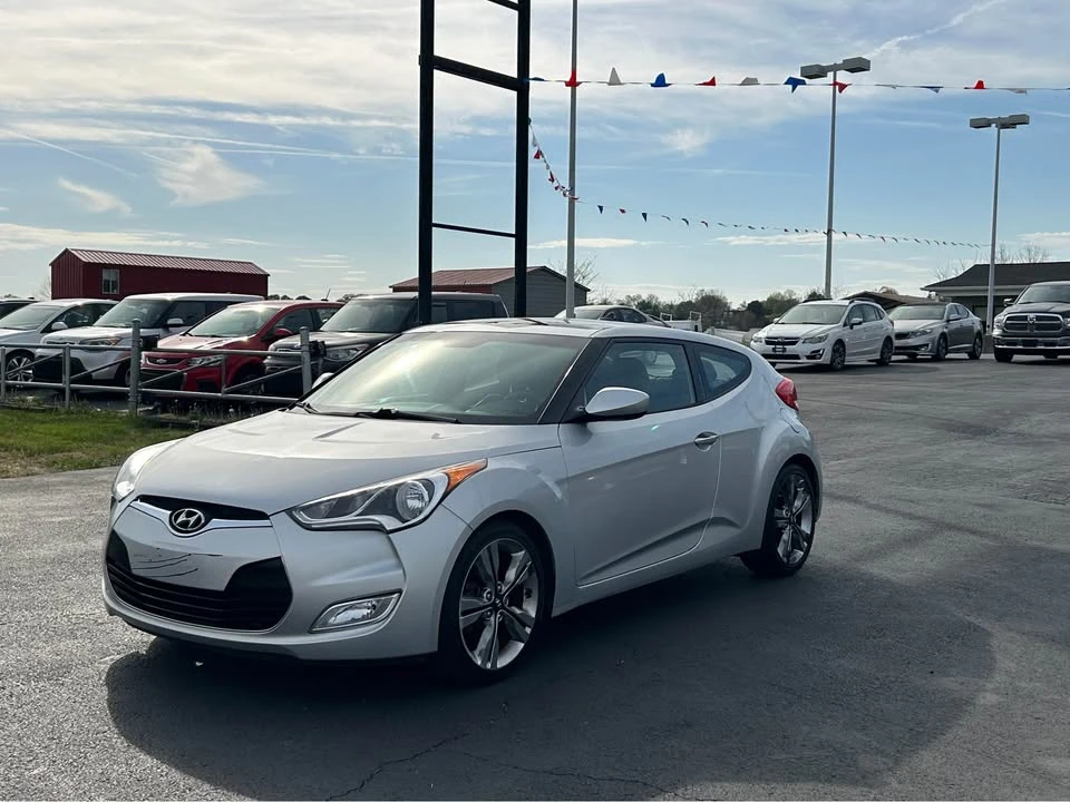 2016 Hyundai Veloster - Image 3 of 20