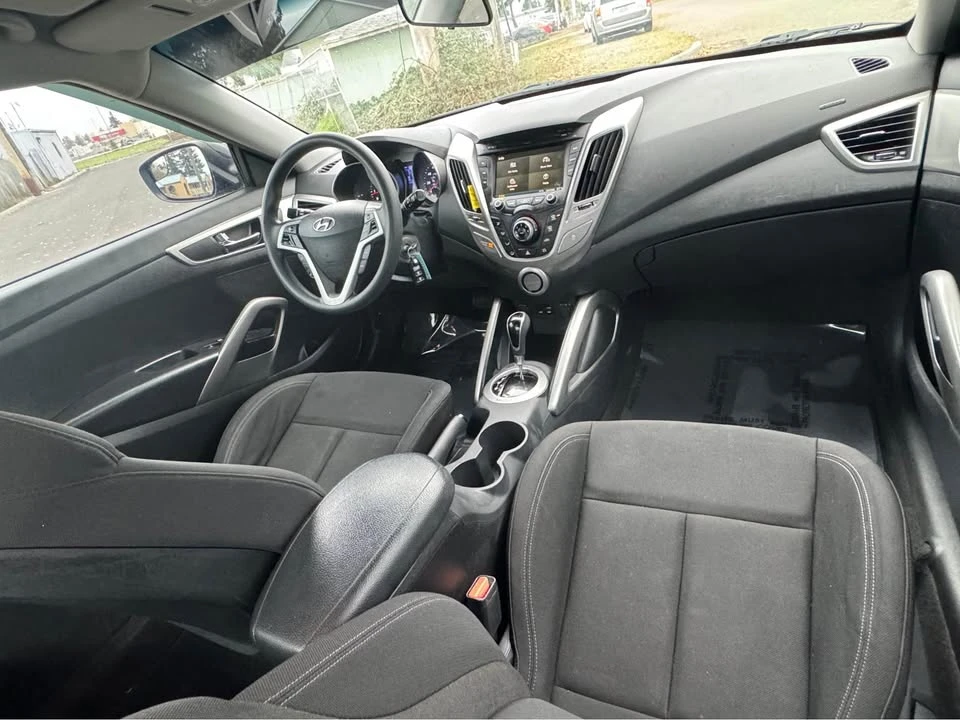 2016 Hyundai Veloster - Image 11 of 11