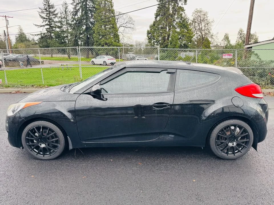 2016 Hyundai Veloster - Image 5 of 15