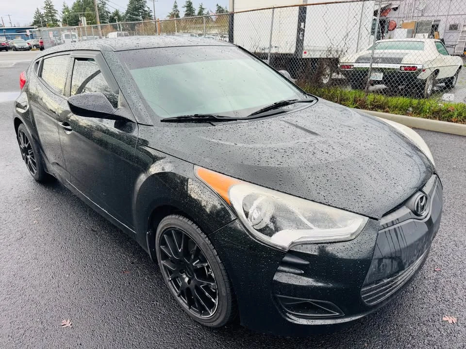 2016 Hyundai Veloster - Image 4 of 15