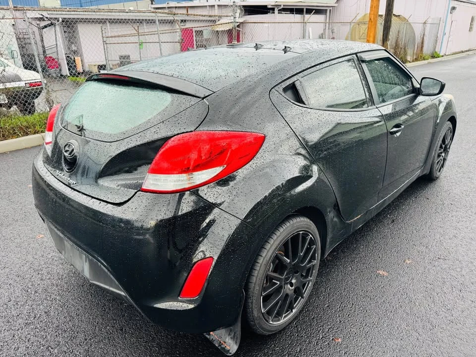 2016 Hyundai Veloster - Image 3 of 15