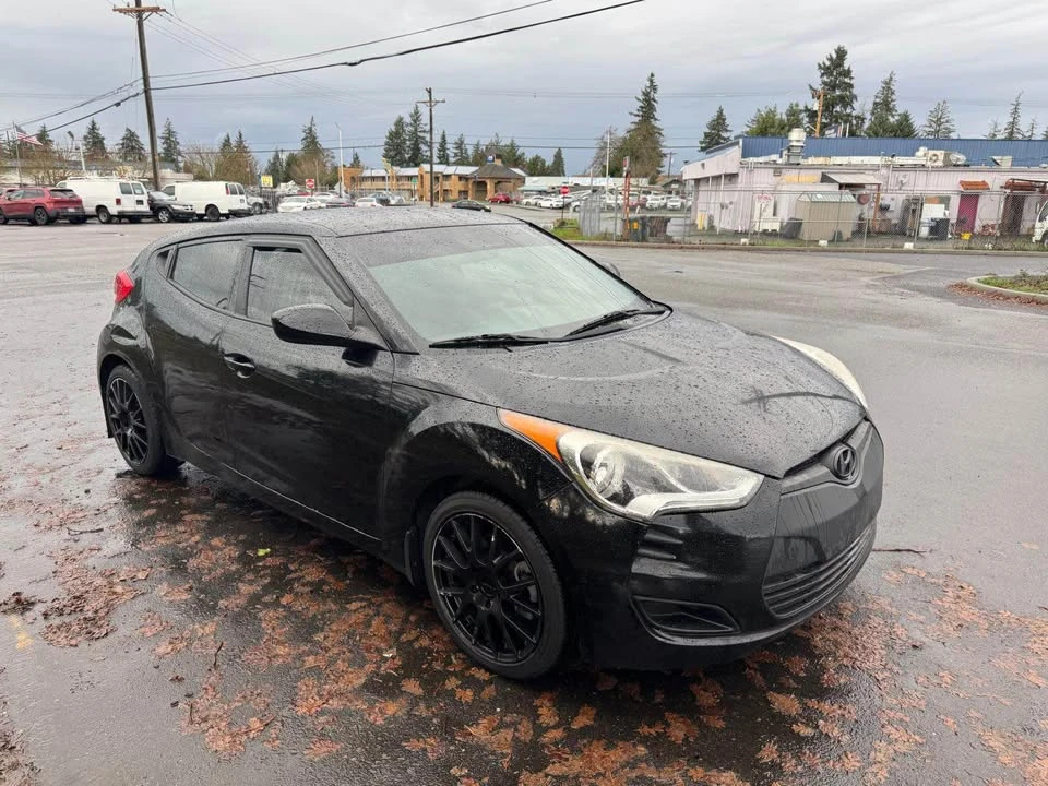 2016 Hyundai Veloster - Image 3 of 10