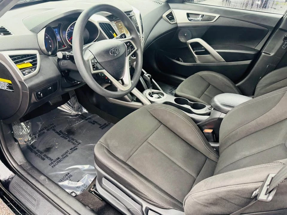 2016 Hyundai Veloster - Image 7 of 13