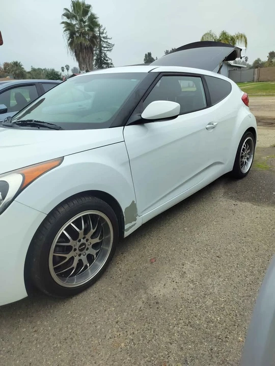 2016 Hyundai Veloster - Image 6 of 11