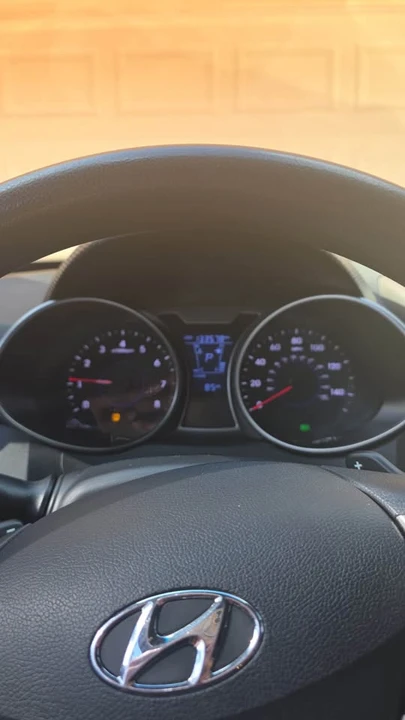 2016 Hyundai Veloster N - Image 7 of 8