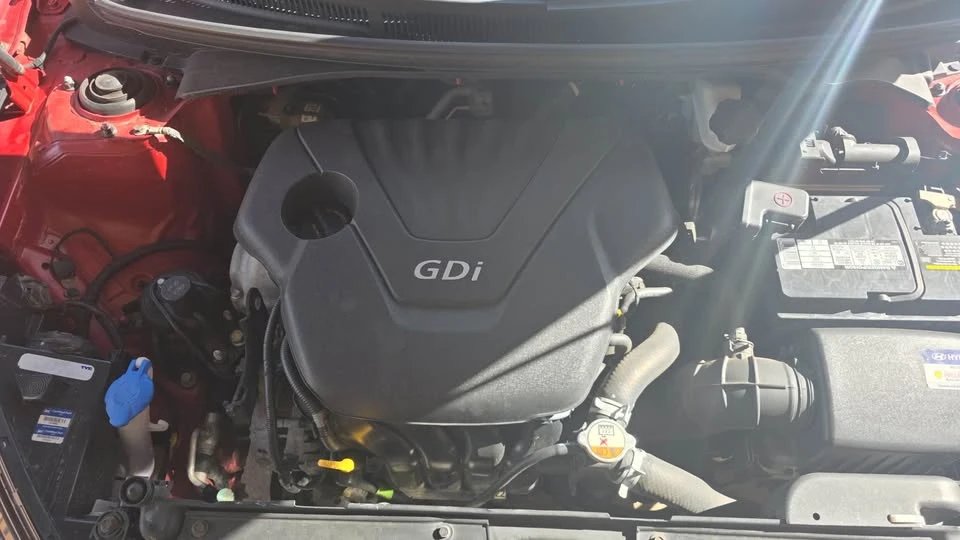 2016 Hyundai Veloster N - Image 2 of 8