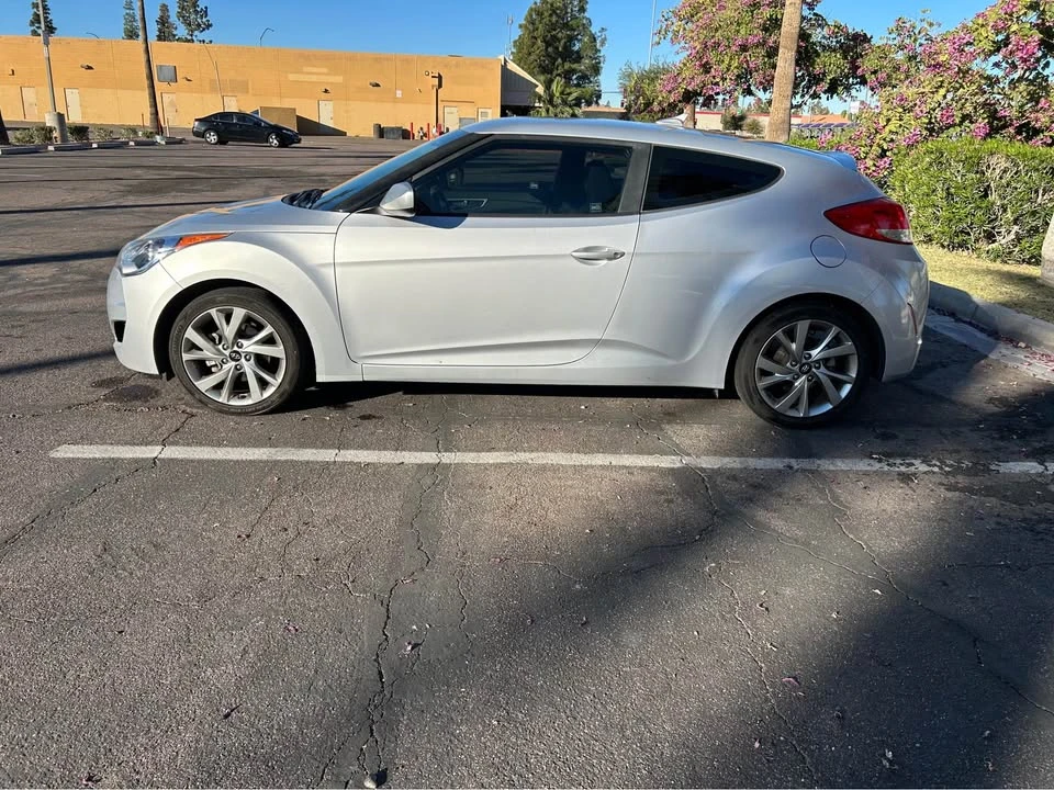 2016 Hyundai Veloster N - Image 8 of 12