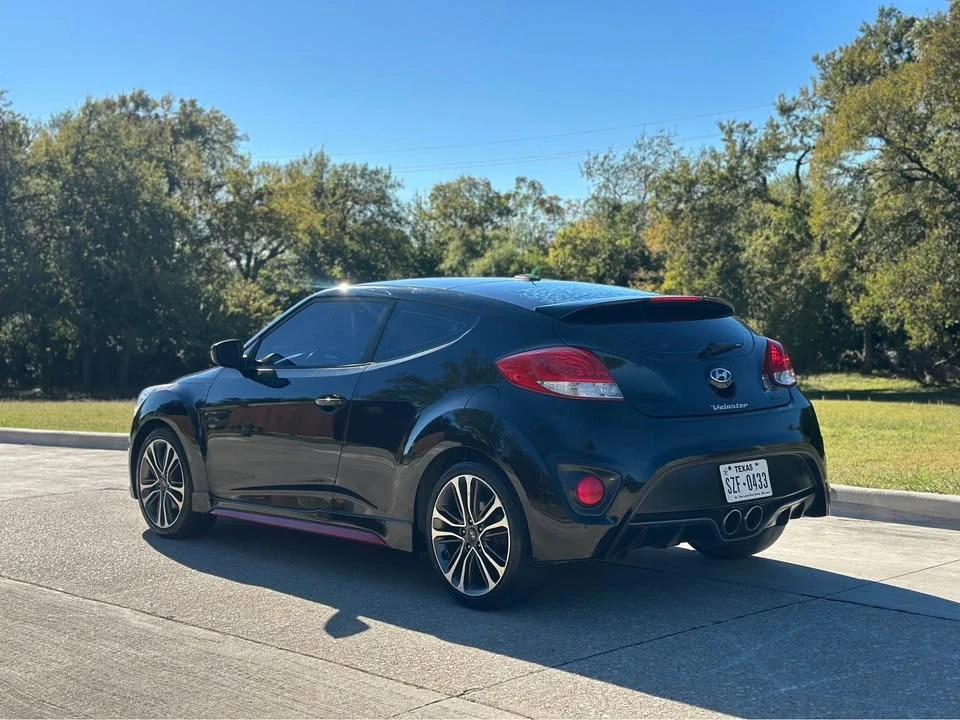 2016 Hyundai Veloster - Image 5 of 15