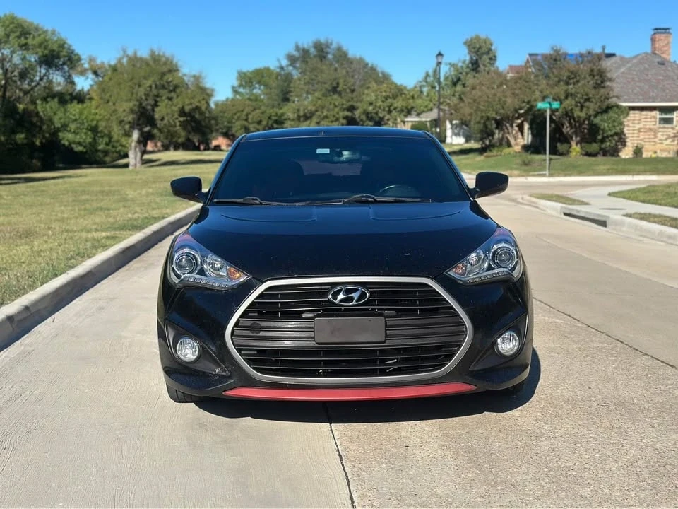 2016 Hyundai Veloster - Image 2 of 15