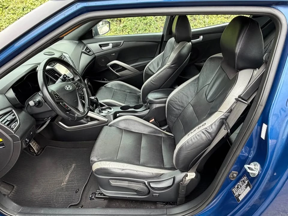 2016 Hyundai Veloster - Image 13 of 17