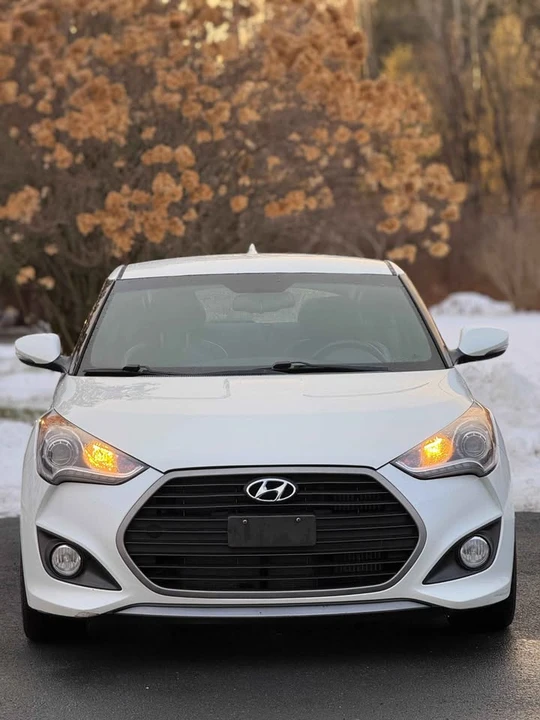 2016 Hyundai Veloster - Image 5 of 18
