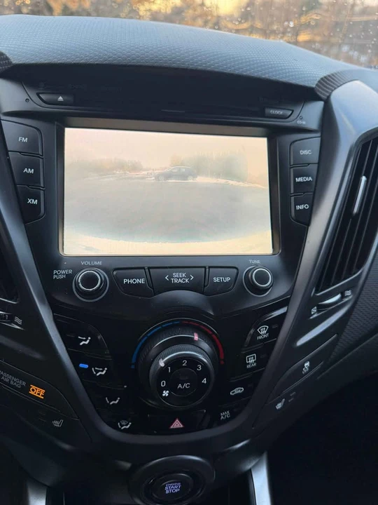 2016 Hyundai Veloster - Image 18 of 18