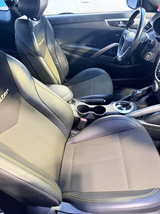 2016 Hyundai Veloster - Image 5 of 7