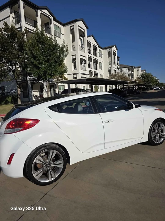 2016 Hyundai Veloster - Image 7 of 13