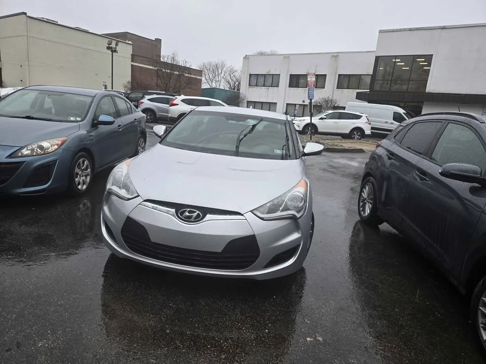 2016 Hyundai Veloster - Image 11 of 14