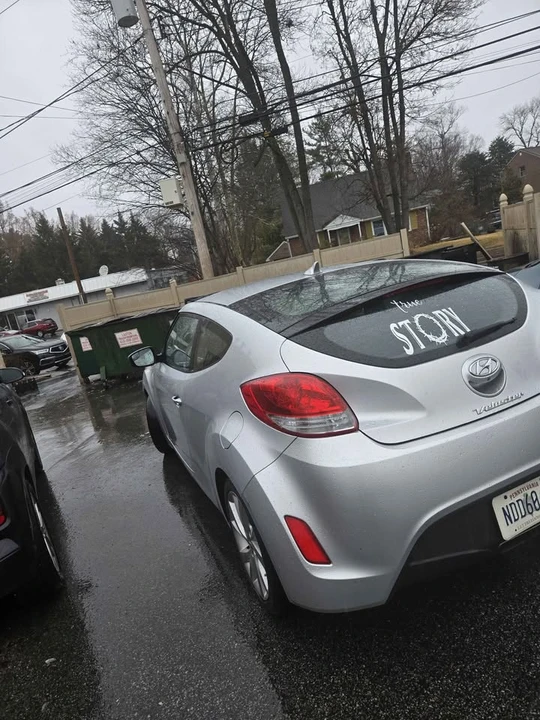 2016 Hyundai Veloster - Image 6 of 14