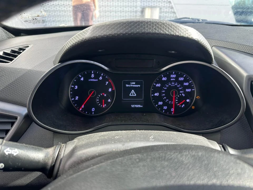 2016 Hyundai Veloster - Image 12 of 19