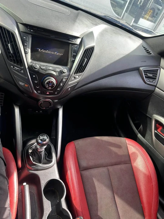 2016 Hyundai Veloster - Image 19 of 19