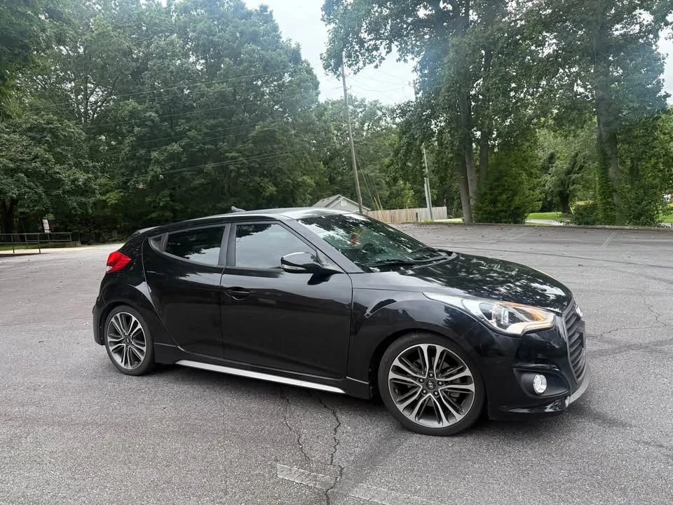 2016 Hyundai Veloster - Image 2 of 5